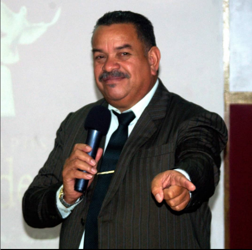 Nuestro Apostol: Tirso Morales